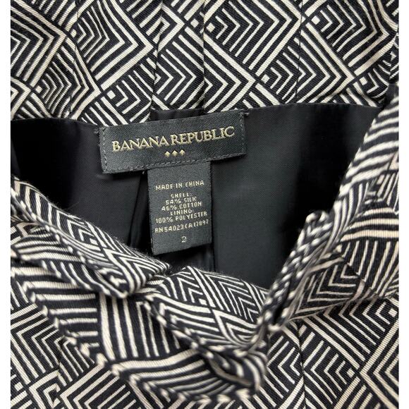 Banana Republic Black Cream Skirt, Geometric Ruffle Waist Pleats, Women's Size 2 - Picture 6 of 6